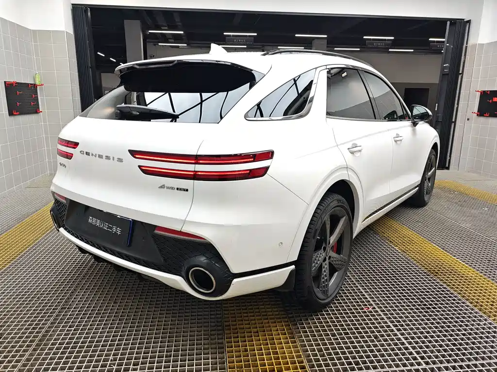 Genesis GV70 捷尼赛思GV70 2023款 2.5 T 四驱旗舰版