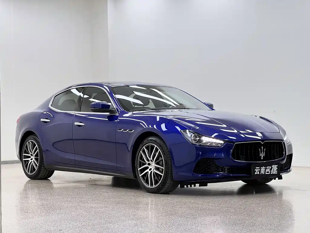 Ghibli 3.0 T Standard