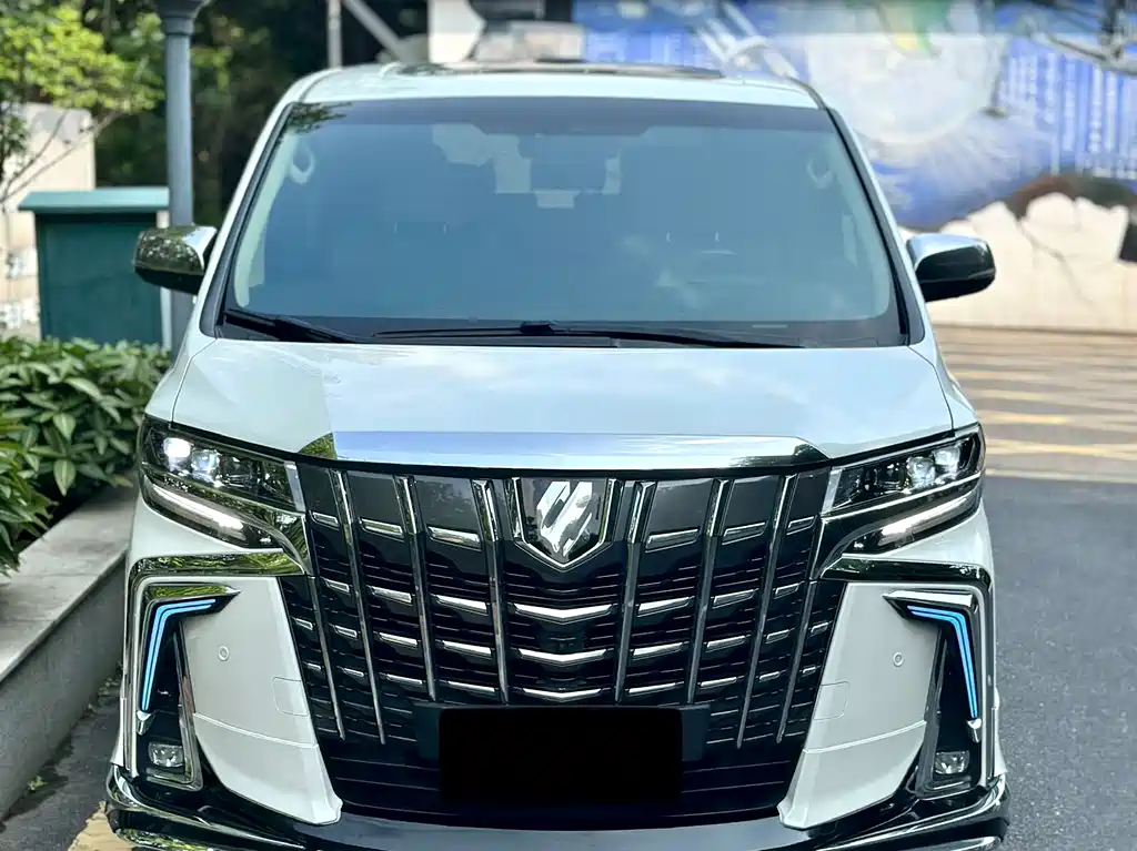 Alphard 3.5 L Distinguished