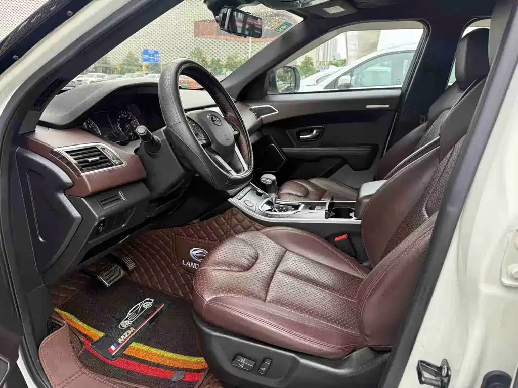 Landwind X7 2.0 T Panoramic Flagship