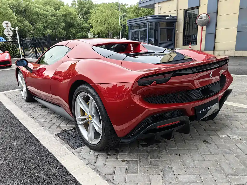 Ferrari 296 3.0 T V6 GTS