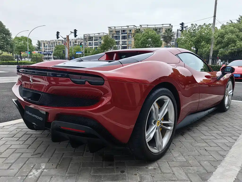 Ferrari 296 3.0 T V6 GTS