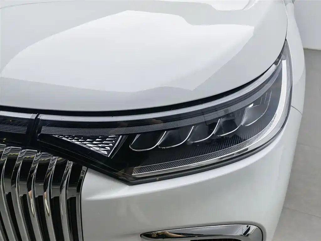 Voyah Dreamer PHEV 4 WD Flagship Kunpeng