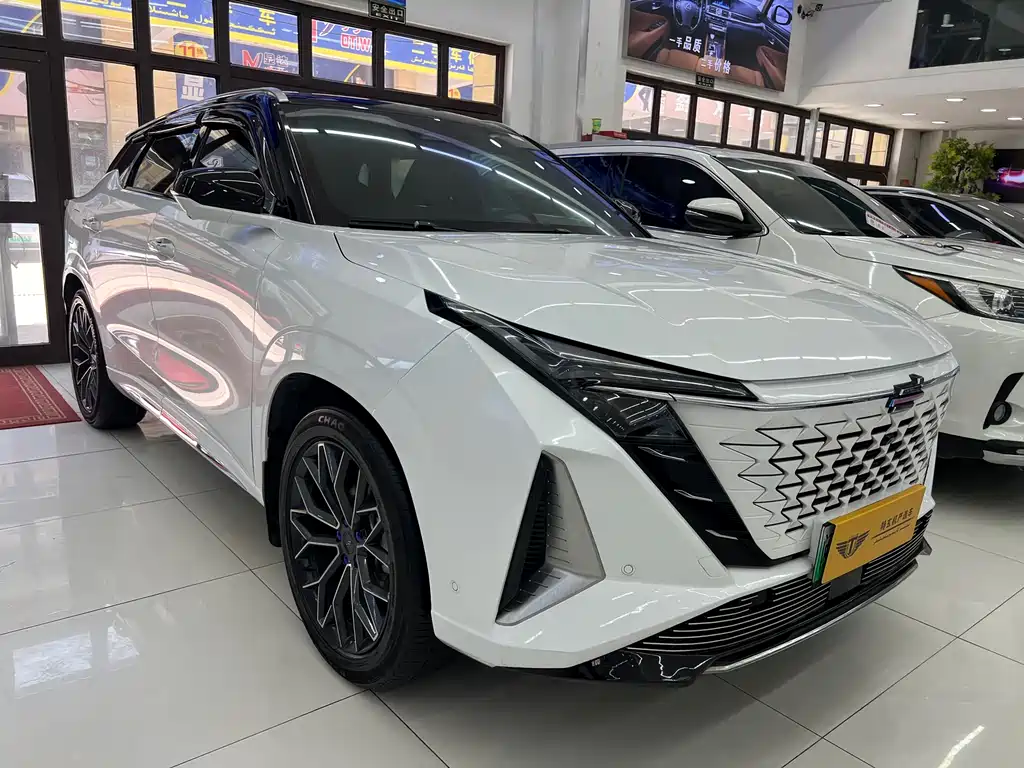 Changan Oshan Z6 NEV Smart Electric iDD 150 KM Flagship PLUS Smart Parking