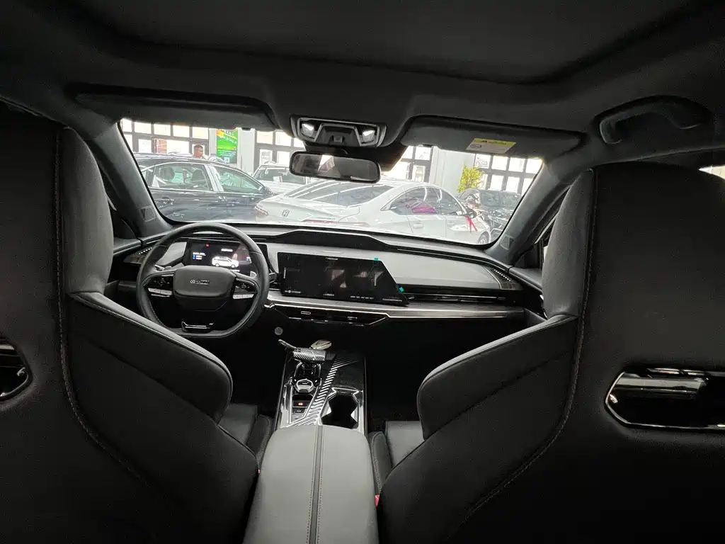 Changan Oshan Z6 NEV Smart Electric iDD 150 KM Flagship PLUS Smart Parking