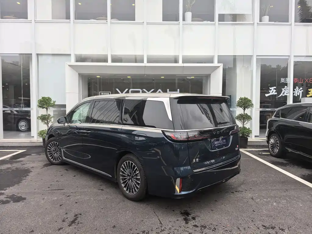 Voyah Dreamer PHEV Qiankun Ultra