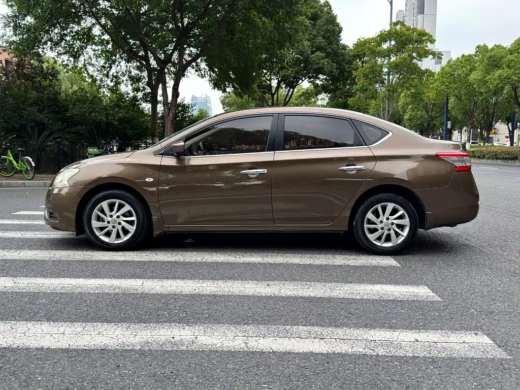 Sylphy 1.6 XL CVT Luxury