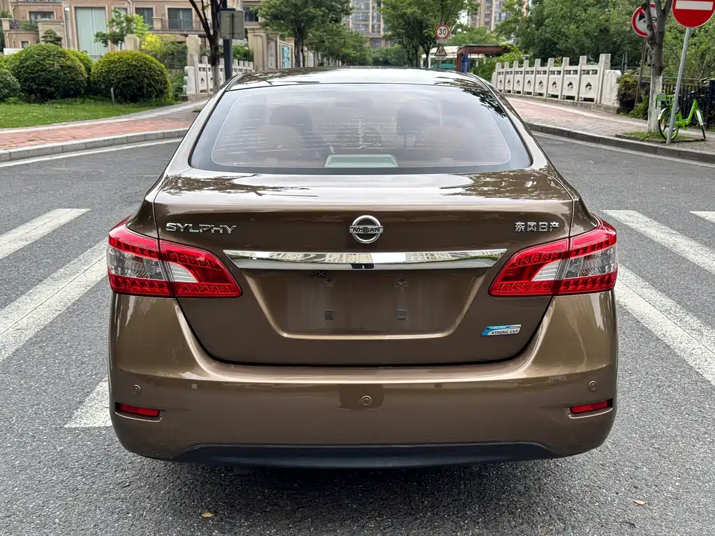 Sylphy 1.6 XL CVT Luxury