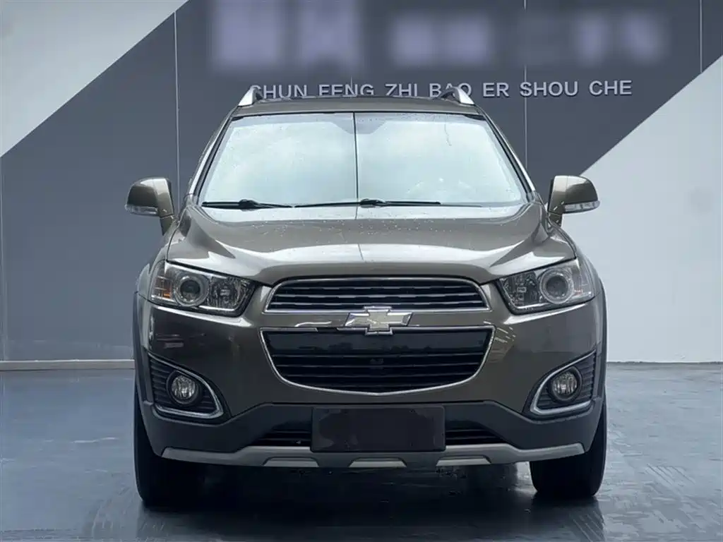 Captiva 2.4 L 2 WD Luxury 7-seat