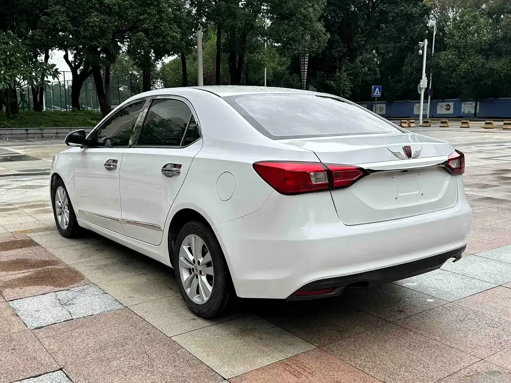 Roewe 360 1.5 L Auto Luxury