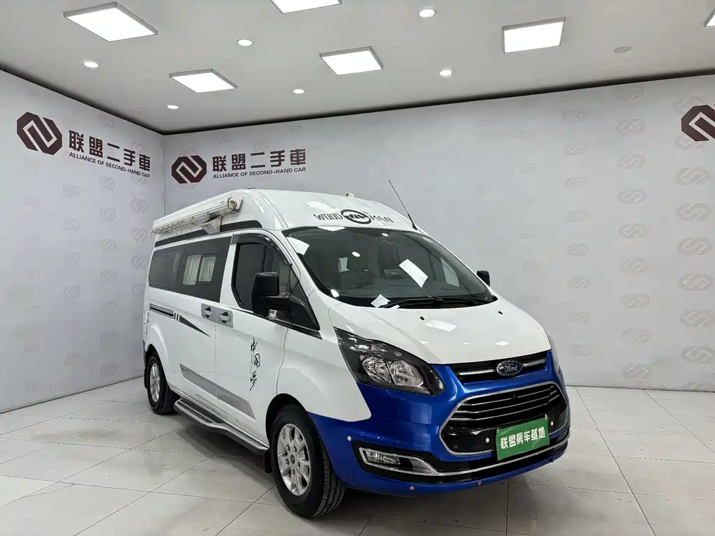 Transit 全顺 2019款 2.0 T汽油自动商旅型中轴中顶7座国VI