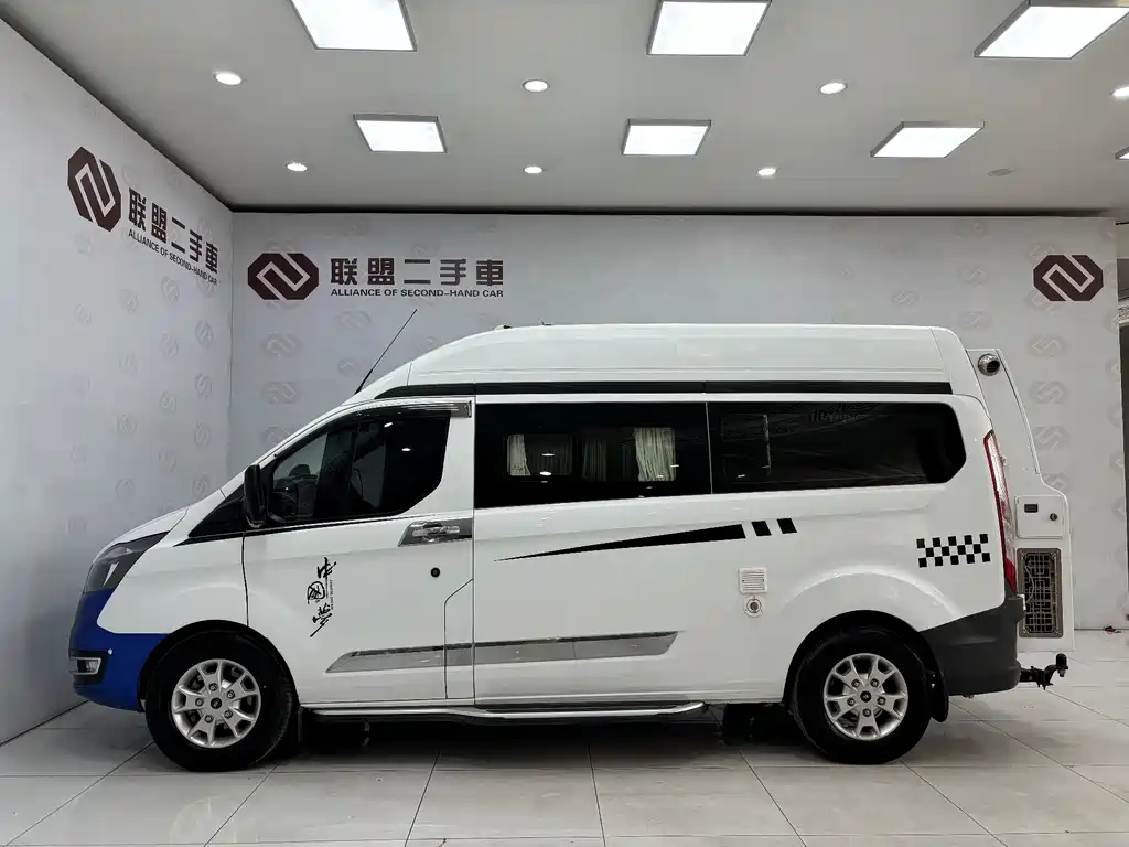 Transit 全顺 2019款 2.0 T汽油自动商旅型中轴中顶7座国VI