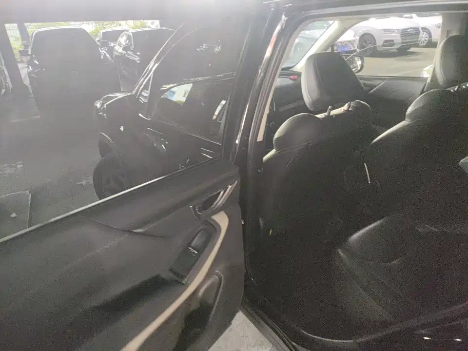 Forester 2.0 i AWD Luxury EyeSight
