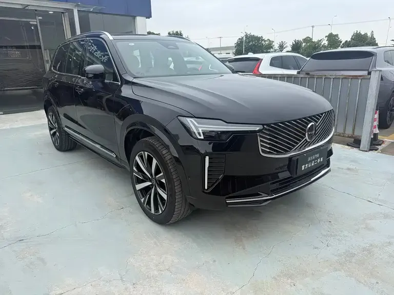 Volvo XC90 Facelift B6 Smart Vision Luxury 6-seat
