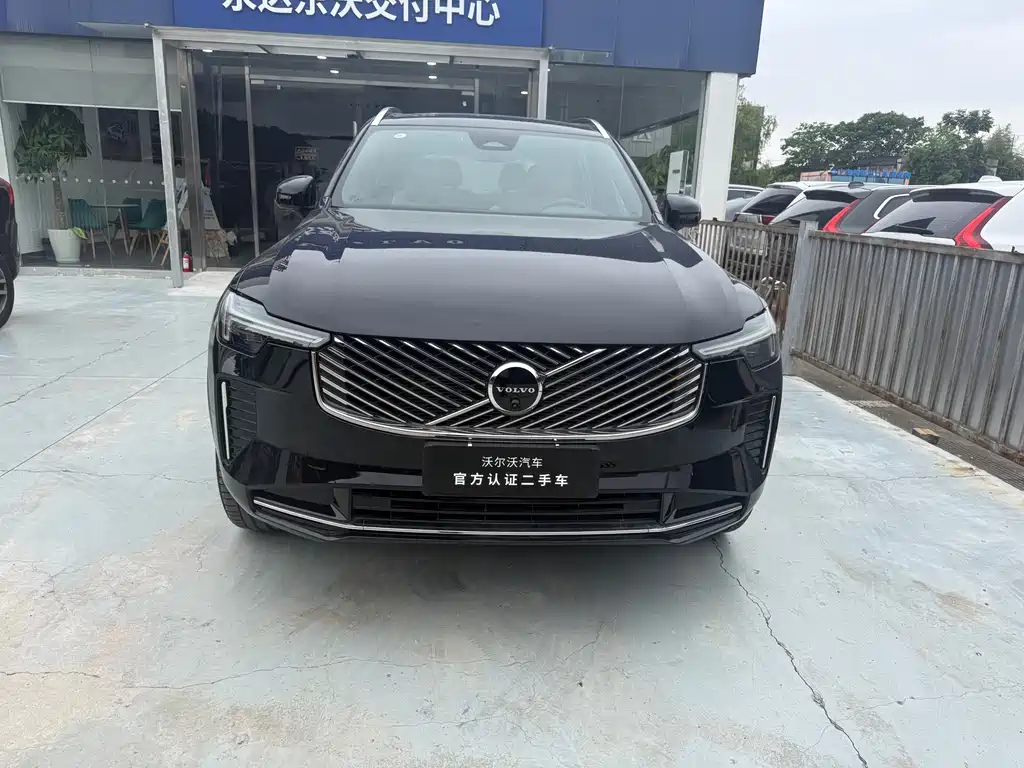 Volvo XC90 Facelift B6 Smart Vision Luxury 6-seat