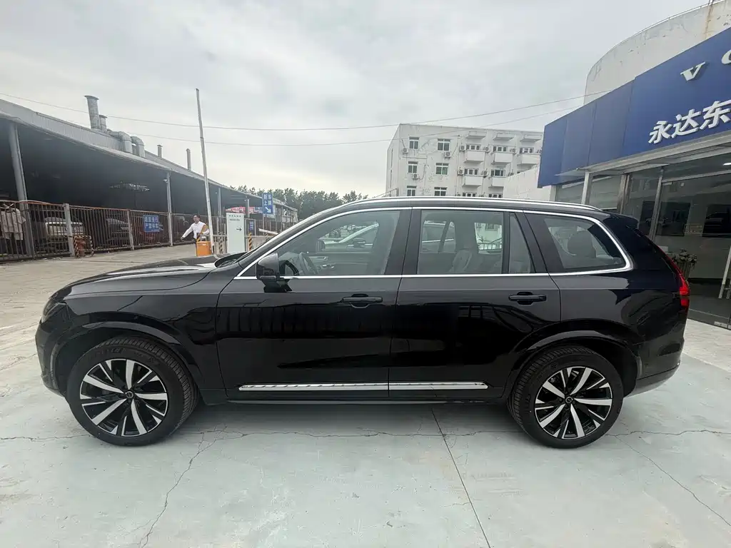 Volvo XC90 Facelift B6 Smart Vision Luxury 6-seat
