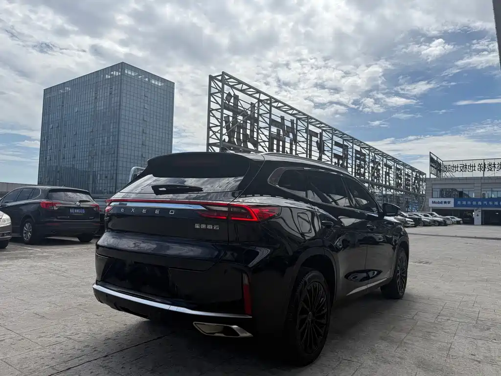 Exeed Lingyun 星途凌云 2021款 400 T 两驱星睿PRO版