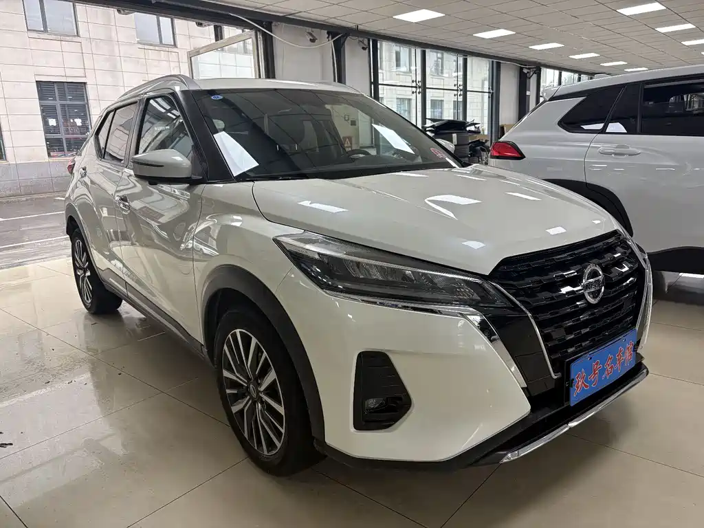 Kicks 1.5 L CVT XV Luxury