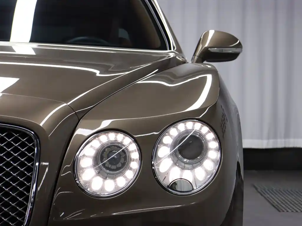 Flying Spur 6.0 T W12 Distinguished