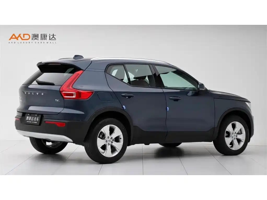 Volvo XC40 沃尔沃XC40/2.0 T/22款/T4 四驱智行时尚版