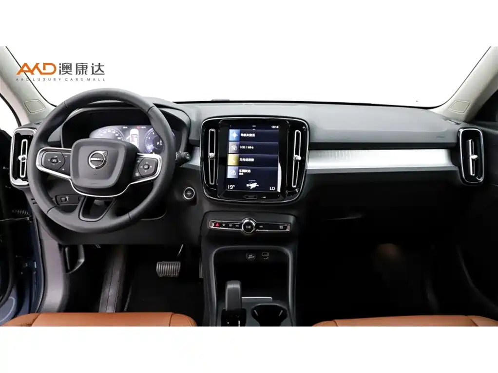 Volvo XC40 沃尔沃XC40/2.0 T/22款/T4 四驱智行时尚版