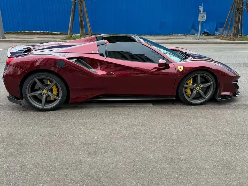 Ferrari 488 488 Spider