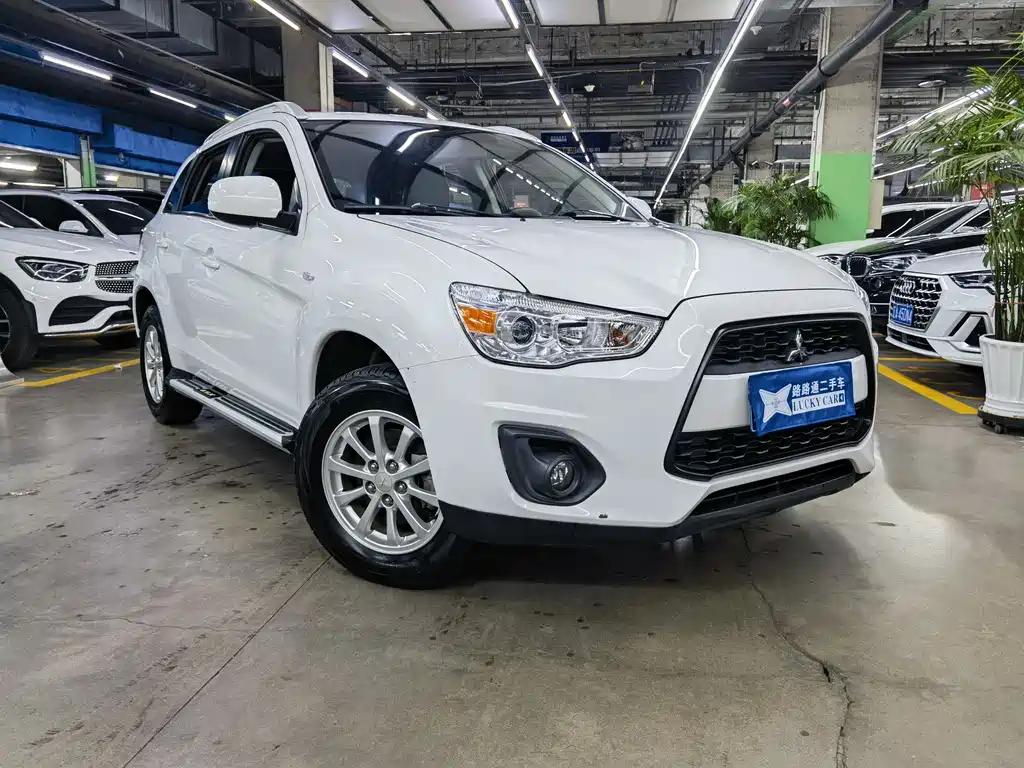 ASX 劲炫ASX 2015款 2.0 L CVT丝绸之路纪念版