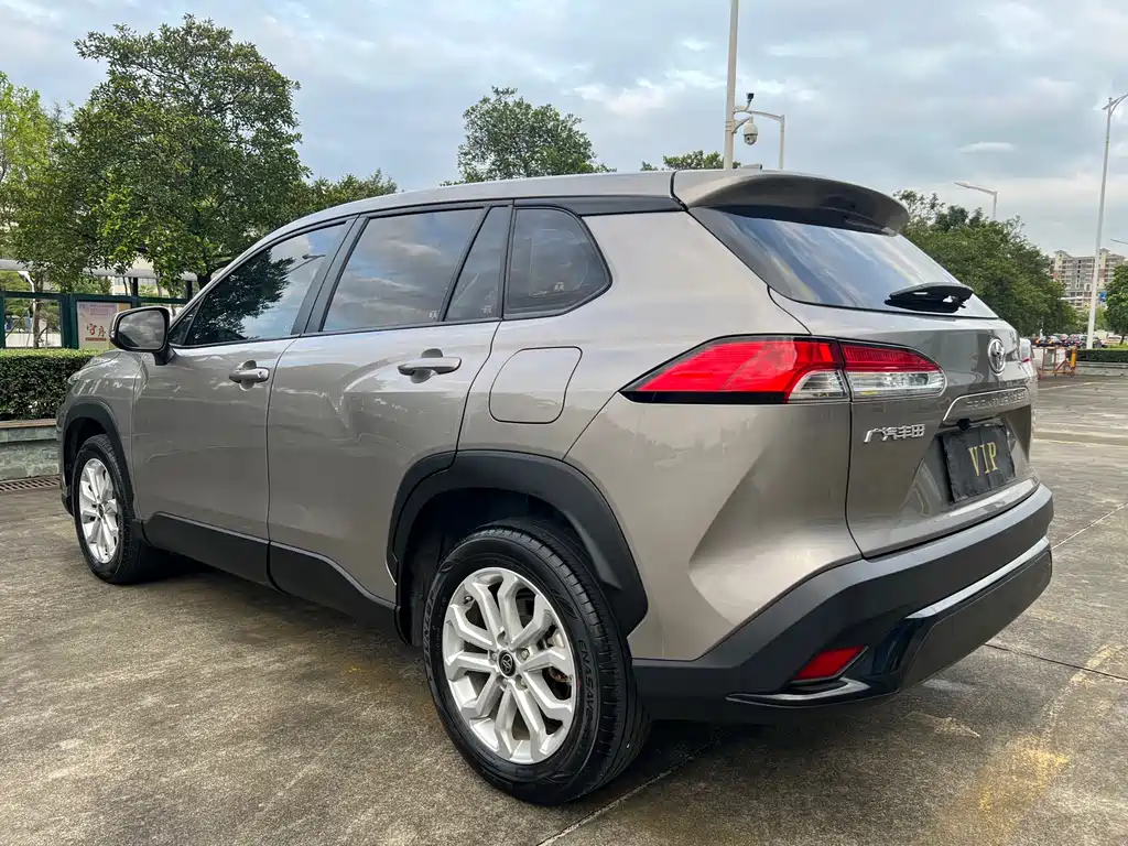 Frontlander 2.0 L CVT Leading