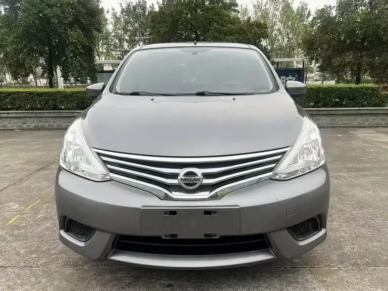 Nissan Livina 1.6 XE CVT Comfort
