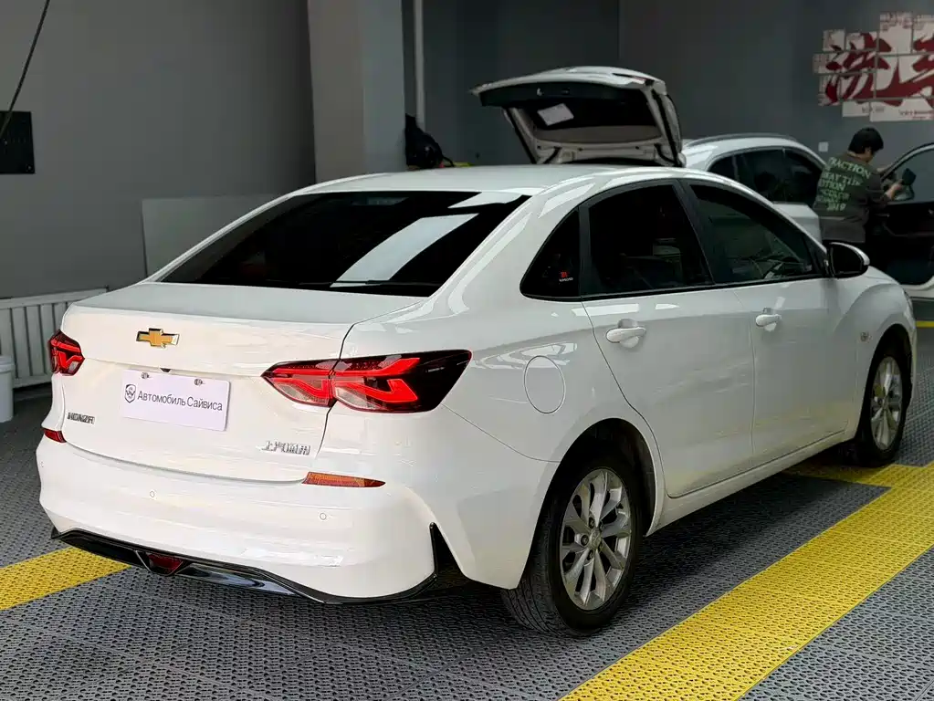 Monza 1.5 L DCT Joy