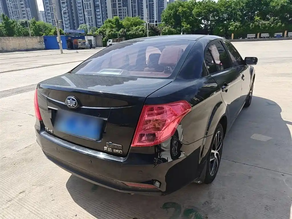 Besturn B50 1.6 L Manual Luxury
