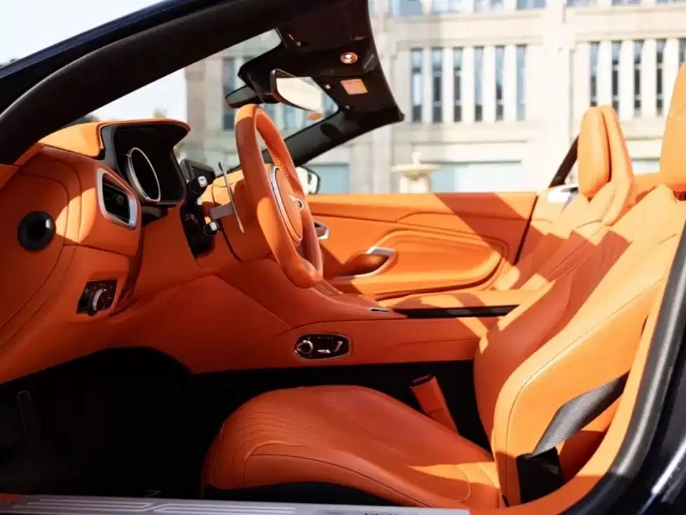 Aston Martin DB11 4.0 T V8 Volante