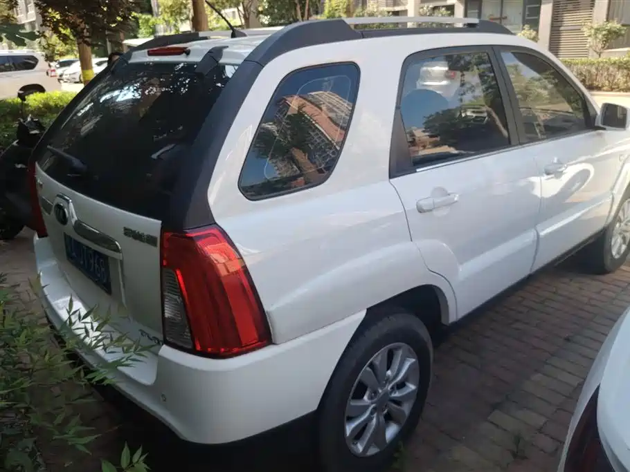 Sportage 狮跑 2013款 2.0 L 手动两驱版GL