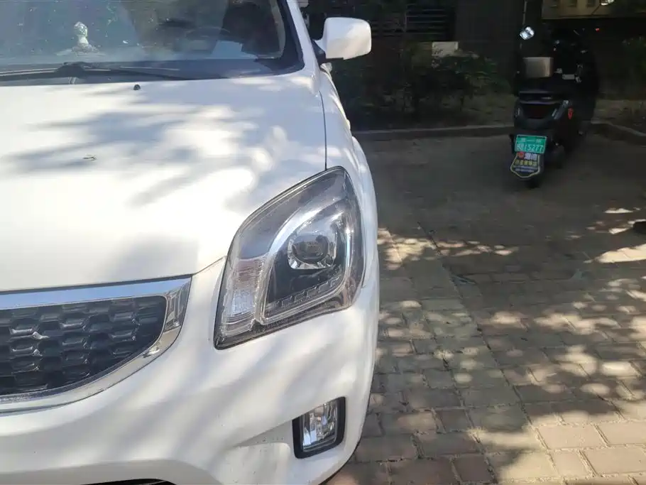 Sportage 狮跑 2013款 2.0 L 手动两驱版GL