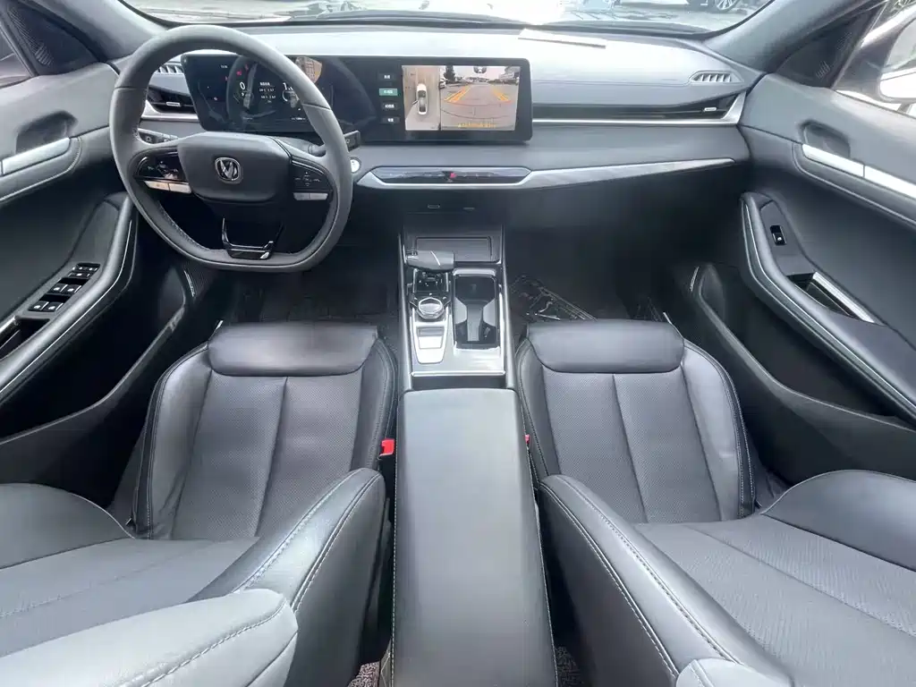 Ruicheng PLUS 1.5 T DCT Luxury