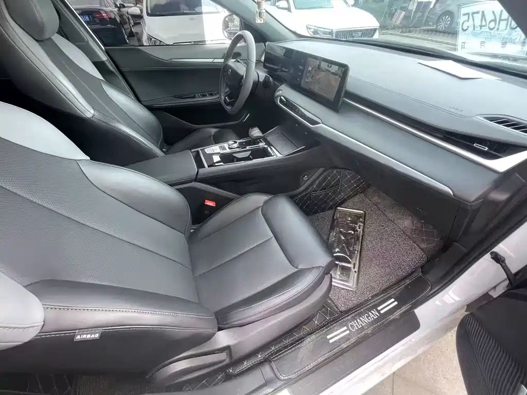 Ruicheng PLUS 1.5 T DCT Luxury