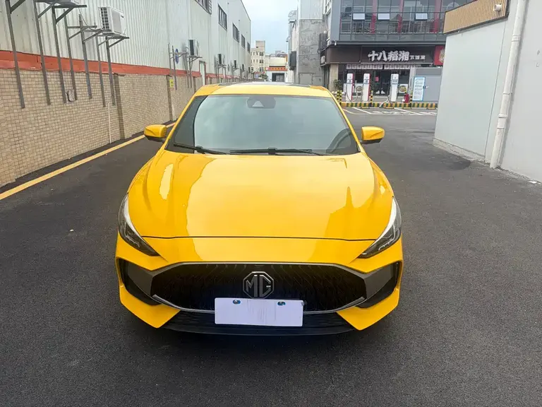 MG5 300 TGI DCT Youth Luxury Flagship