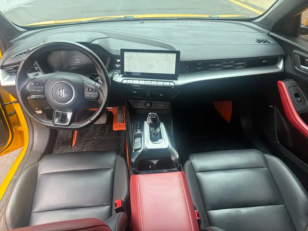 MG5 300 TGI DCT Youth Luxury Flagship