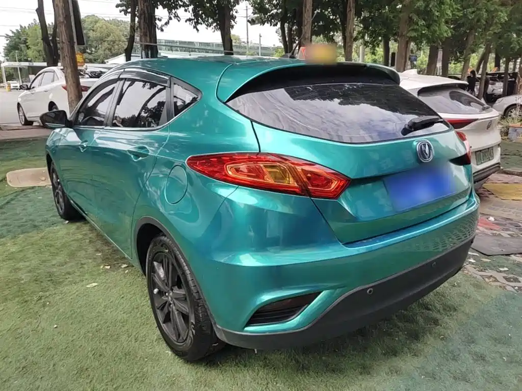 Eado XT 1.6 L Auto Handsome Cool CN-IV