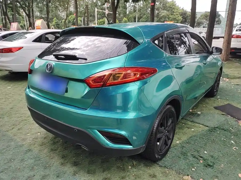 Eado XT 1.6 L Auto Handsome Cool CN-IV