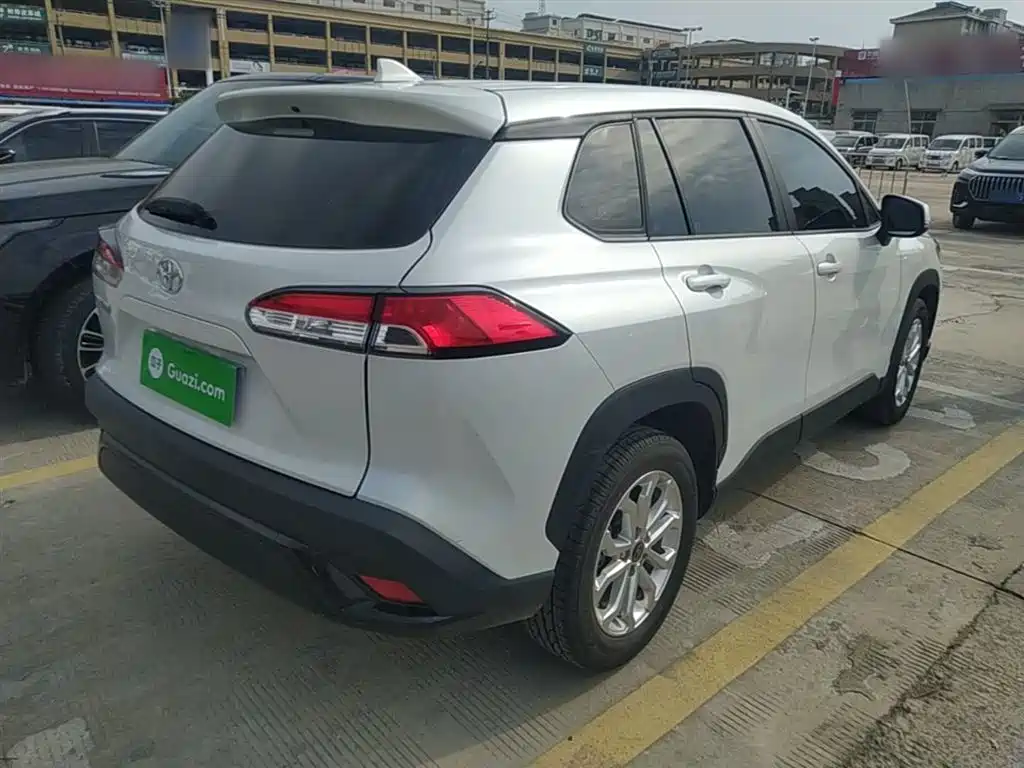 Frontlander 2.0 L CVT Leading