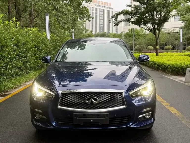 Infiniti Q50 L 2.0 T Joy