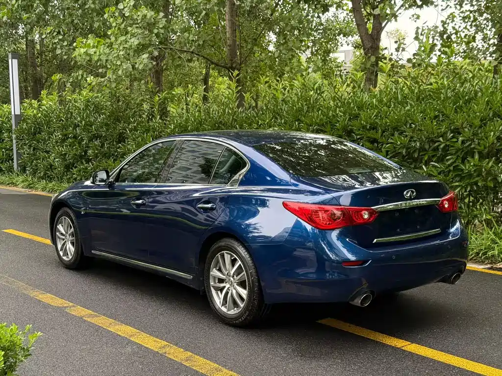 Infiniti Q50 L 2.0 T Joy