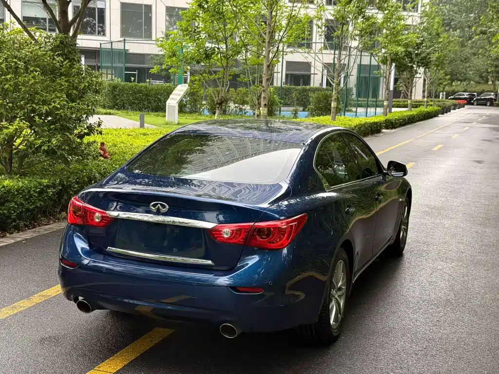 Infiniti Q50 L 2.0 T Joy