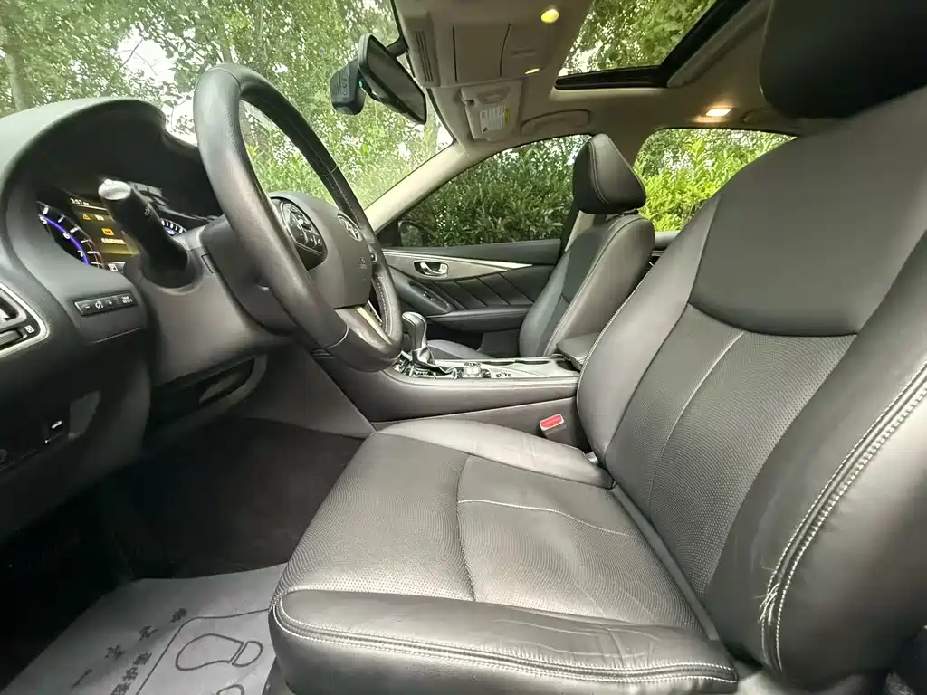 Infiniti Q50 L 2.0 T Joy