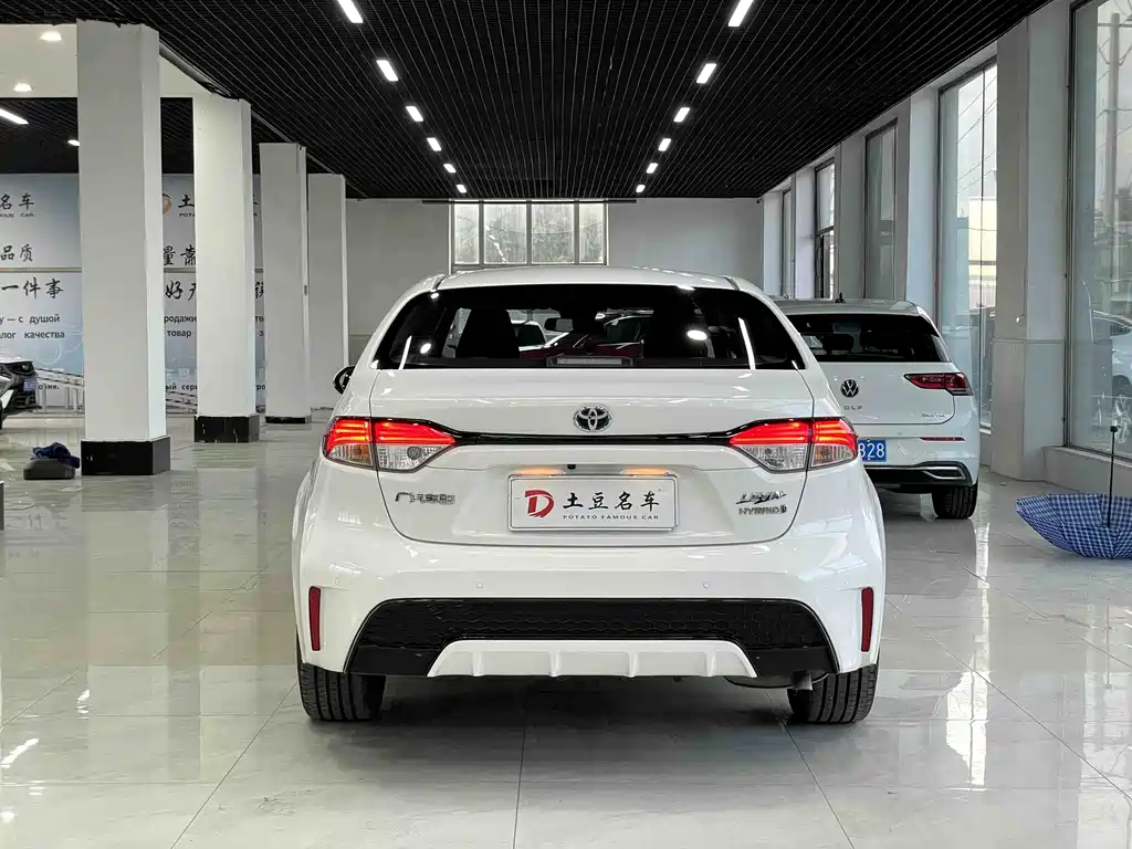 Levin Dual Engine 1.8 H E-CVT Sport