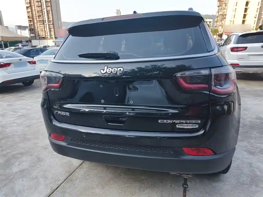 Compass 220 T Auto Home Enjoyment