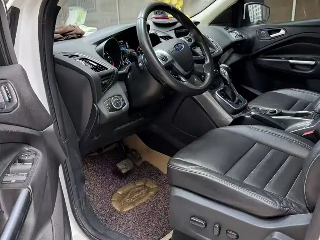 Kuga 2.0 L GTDi 4 WD Sport