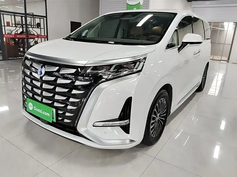 Denza D9 DM-i 970 4 WD Flagship