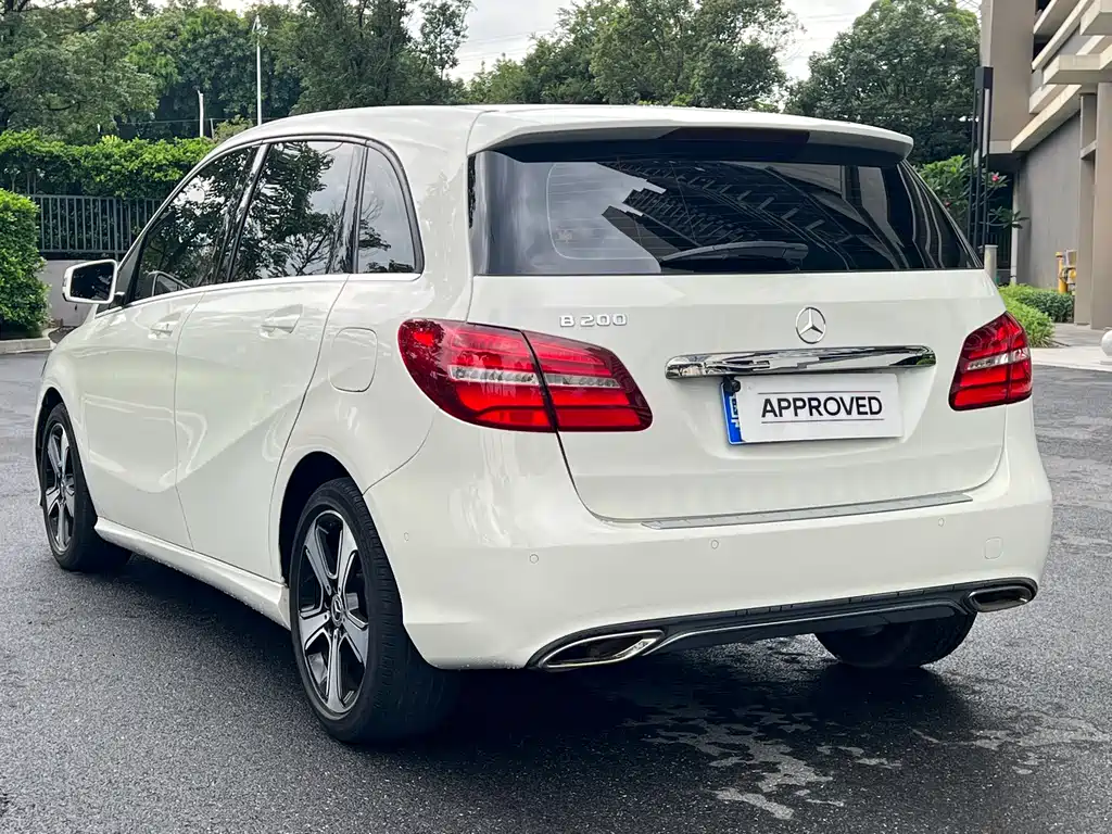 Mercedes-Benz B-Class B 200 Fashion